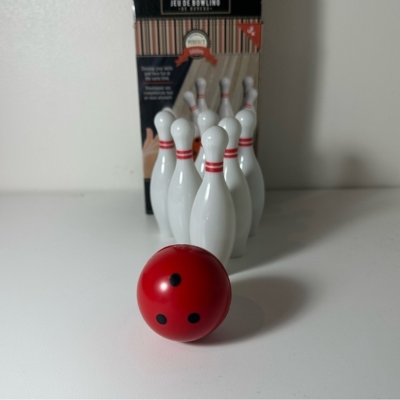 Brand new Desktop bowling game - Picture 2 of 3
